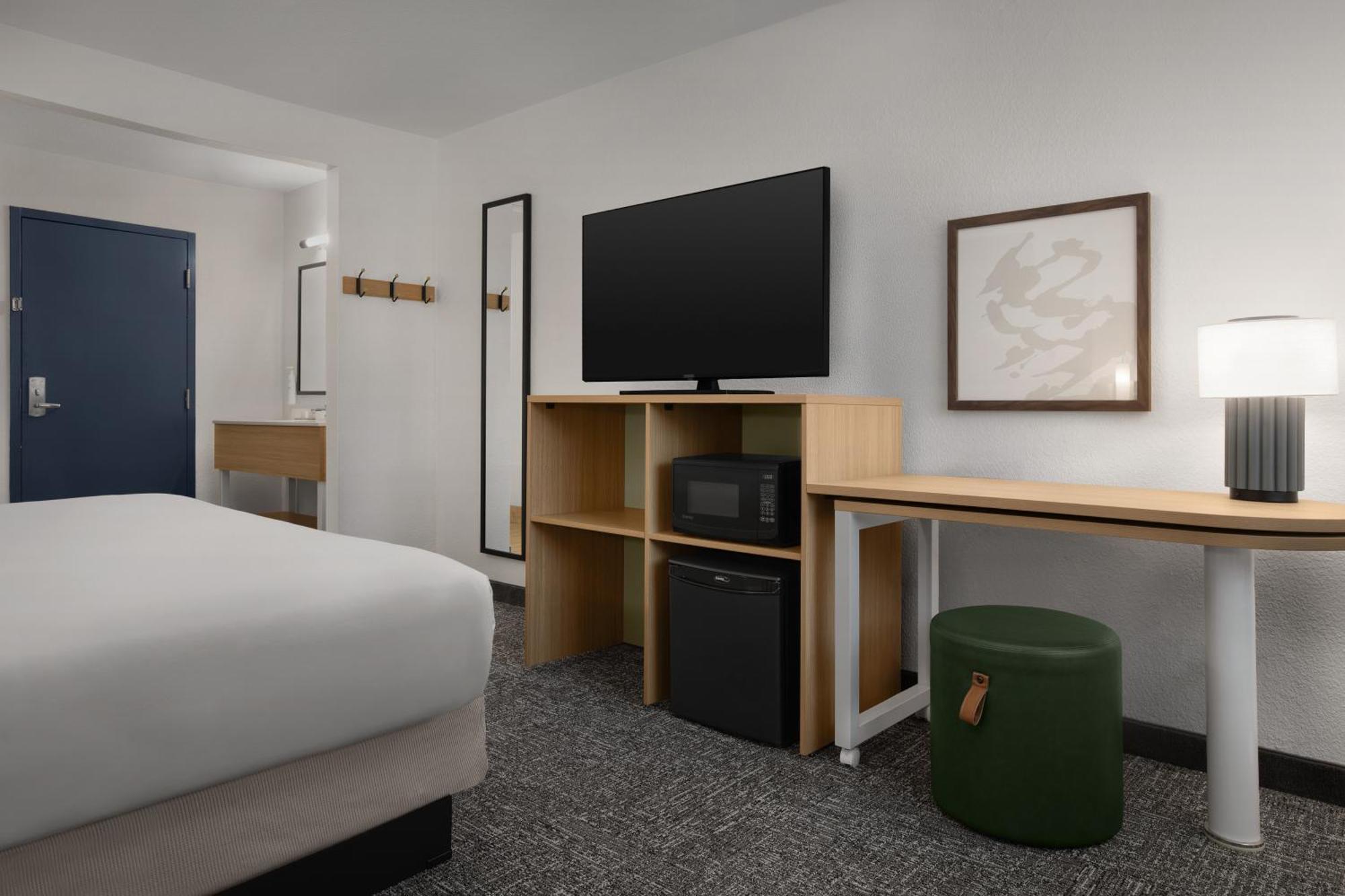 Spark By Hilton San Jose Airport Exterior photo